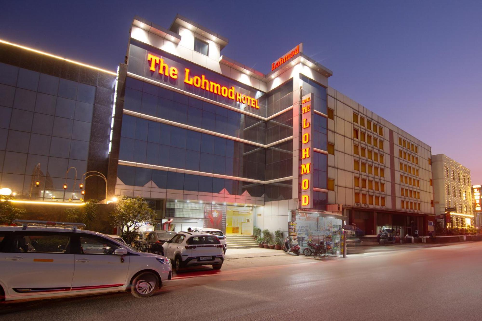 Hotel Lohmod At National Highway 8 - Free Airport Transffer Ню Делхи Екстериор снимка