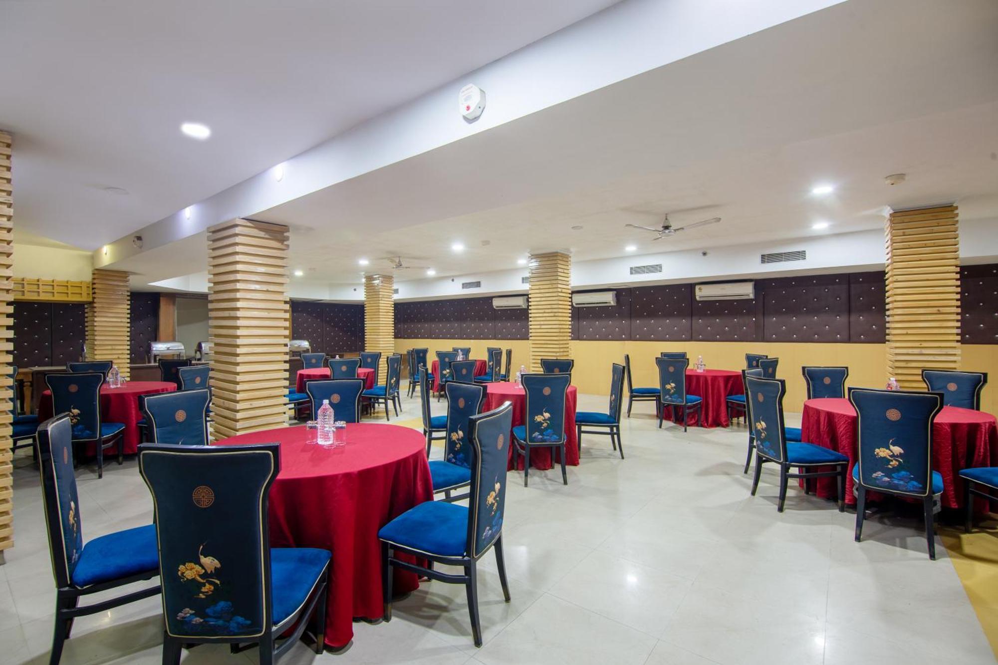 Hotel Lohmod At National Highway 8 - Free Airport Transffer Ню Делхи Екстериор снимка
