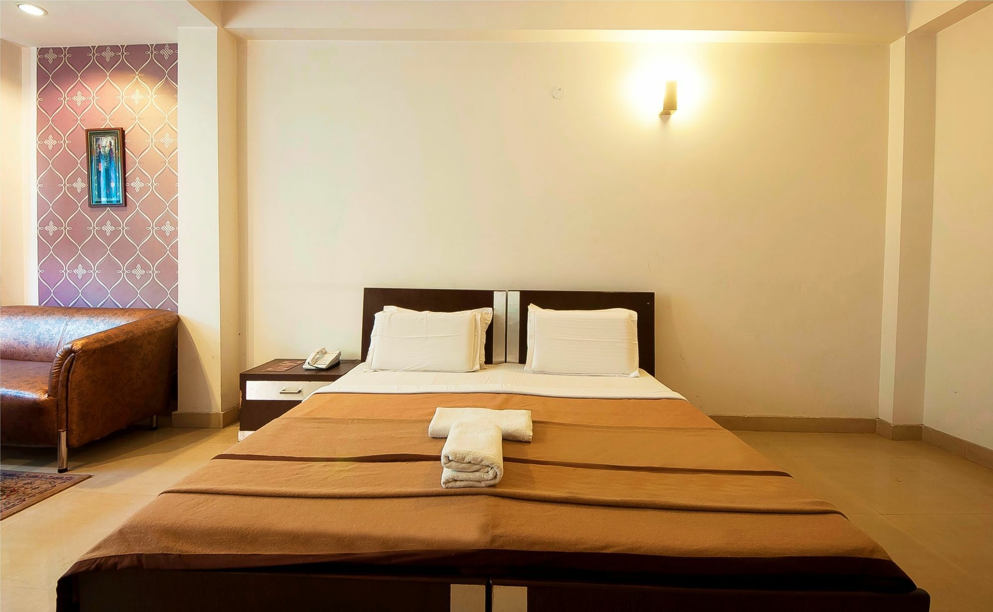 Hotel Lohmod At National Highway 8 - Free Airport Transffer Ню Делхи Екстериор снимка