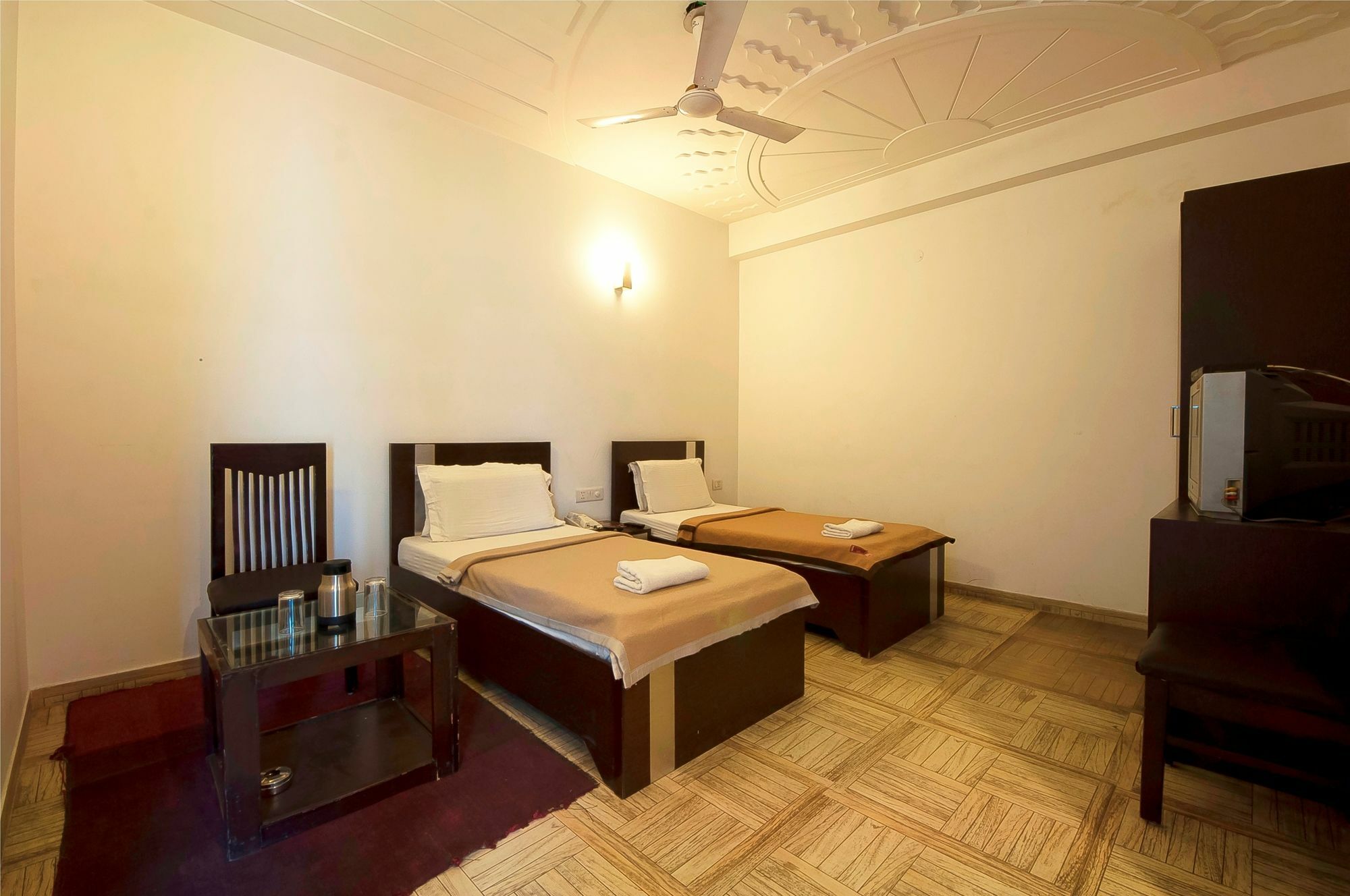 Hotel Lohmod At National Highway 8 - Free Airport Transffer Ню Делхи Екстериор снимка